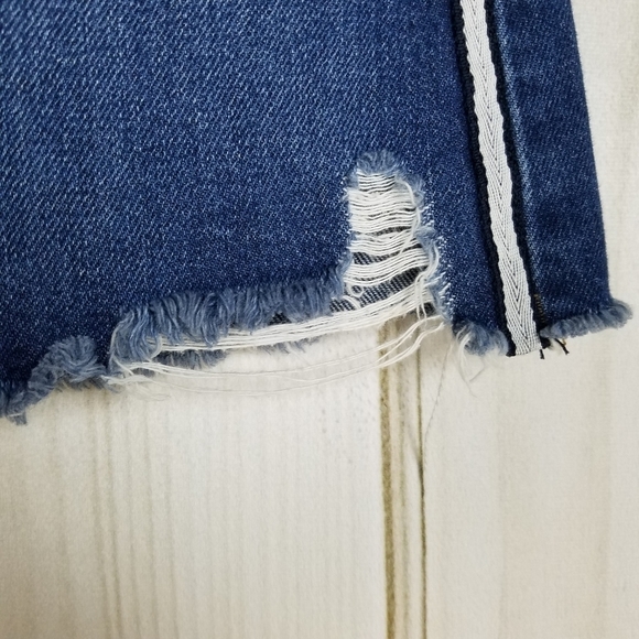 American Eagle High Rise Festival Jean Mini Skirt - Picture 6 of 12